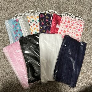 Disposable face masks